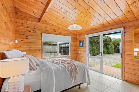 Photo of property in 15 Ruby Cove, Omaha, 0986