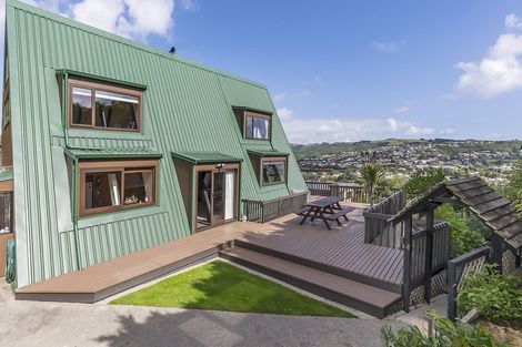 Photo of property in 1 Mapplebeck Street, Titahi Bay, Porirua, 5022