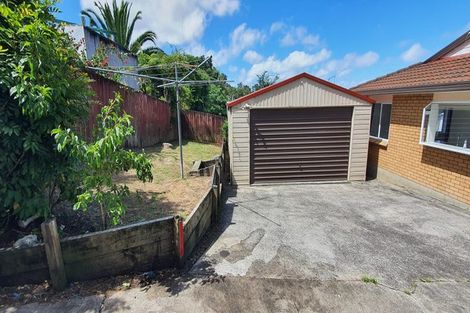 Photo of property in 11 Kearney Place, Massey, Auckland, 0614
