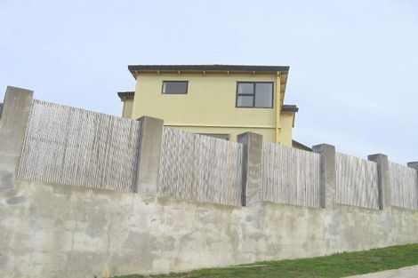 Photo of property in 16 Pendennis Point, Camborne, Porirua, 5026