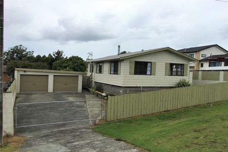 Photo of property in 553 Swanson Road, Ranui, Auckland, 0612