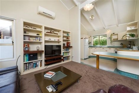 Photo of property in 1/16 Gladys Avenue, Glenfield, Auckland, 0629