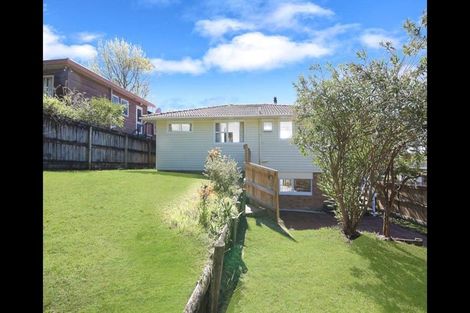 Photo of property in 1/28 Sequoia Place, Sunnynook, Auckland, 0620