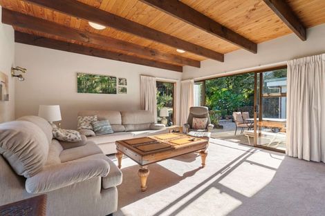 Photo of property in 4 Cemetery Road, Waiuku, 2123