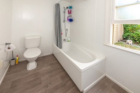 Photo of property in 70 Carlton Avenue, Tawhero, Whanganui, 4500