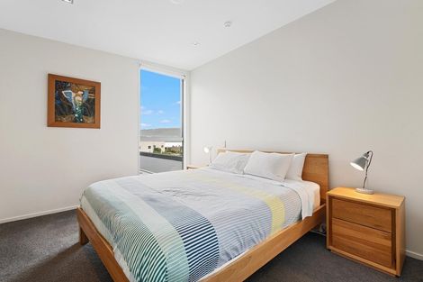 Photo of property in Patent 326 Apartments, 301h/326 Evans Bay Parade, Hataitai, Wellington, 6021