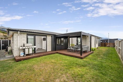 Photo of property in 12 Stingray Drive, Omokoroa, 3114