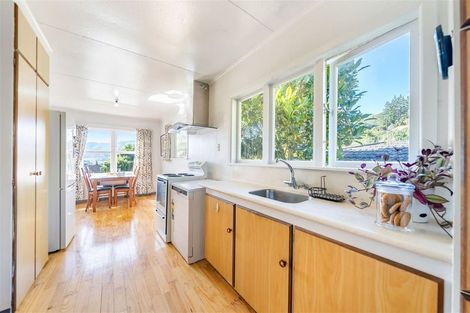 Photo of property in 6 Reid Road, Wainuiomata, Lower Hutt, 5014