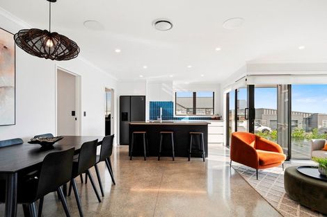 Photo of property in 88 Metoriti Crescent, Karaka, 2124