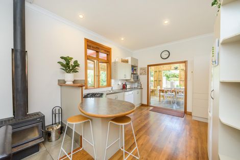 Photo of property in 10 Stanley Avenue, Palmerston North, 4414