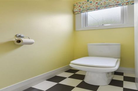 Photo of property in 34 Eglinton Road, The Glen, Dunedin, 9011