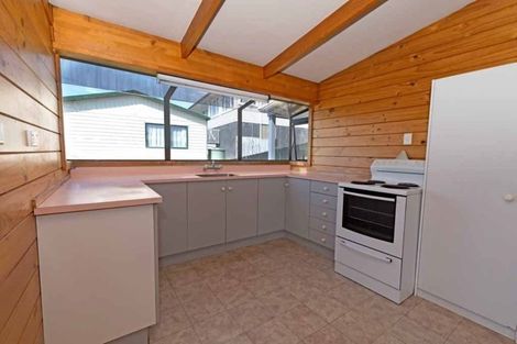 Photo of property in 1/28 Elizabeth Drive, West Harbour, Auckland, 0618