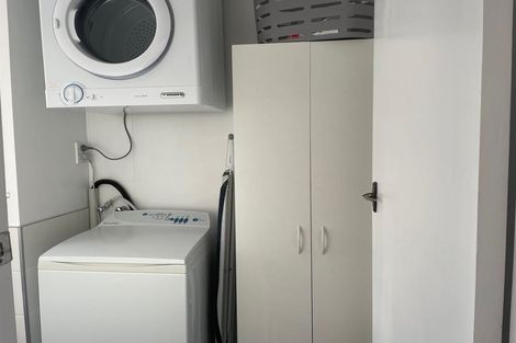 Photo of property in 2/6 Overtoun Terrace, Hataitai, Wellington, 6021