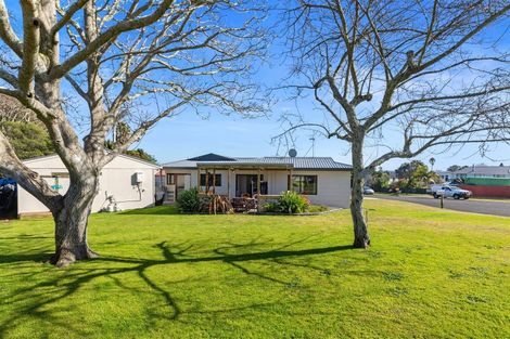 Photo of property in 18 Whenuariri Place, Maketu, Te Puke, 3189