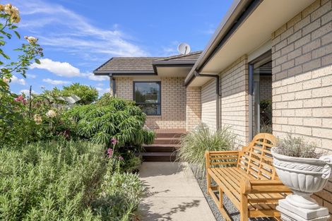 Photo of property in 14 Waipuna Grove, Welcome Bay, Tauranga, 3112