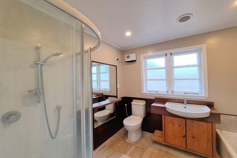 Photo of property in 809 Te Atatu Road, Te Atatu Peninsula, Auckland, 0610