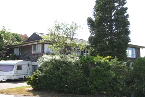 Photo of property in 50 Hadfield Street, Beach Haven, Auckland, 0626