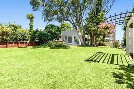 Photo of property in 55 Cliff Road, Saint Heliers, Auckland, 1071