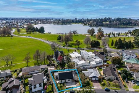 Photo of property in 77 Gilbass Avenue, Hamilton Lake, Hamilton, 3204