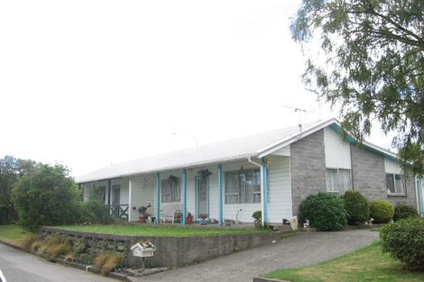 Photo of property in 1/8 Cederholm Grove, Brown Owl, Upper Hutt, 5018