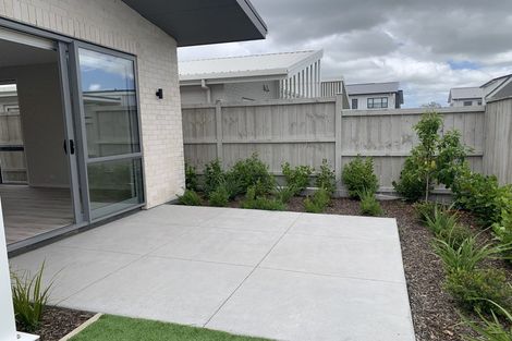 Photo of property in 9 Kawe Marie Lane, Takanini, 2112