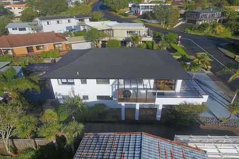 Photo of property in 3 Elgin Place, Red Beach, 0932