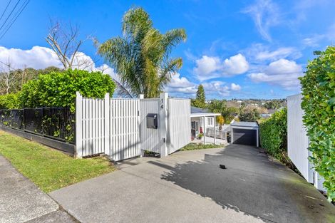 Photo of property in 14 Waimana Avenue, Northcote Point, Auckland, 0627