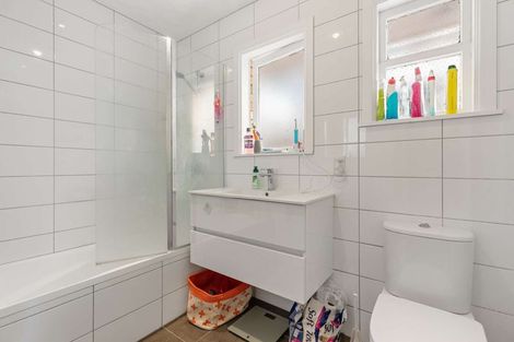 Photo of property in 4 Short Street, Papakura, 2110