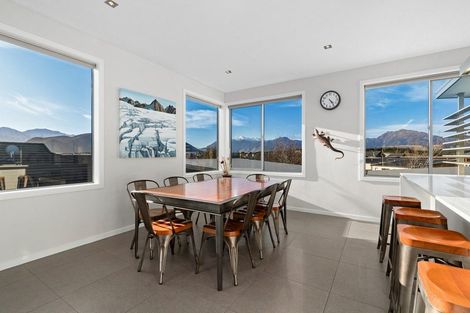 Photo of property in 10 Sunnyside Lane, Wanaka, 9305