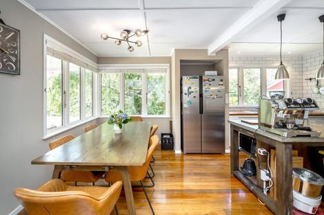 Photo of property in 144 Fitzherbert Street, Featherston, 5710