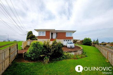 Photo of property in 520 Glenfield Road, Glenfield, Auckland, 0629