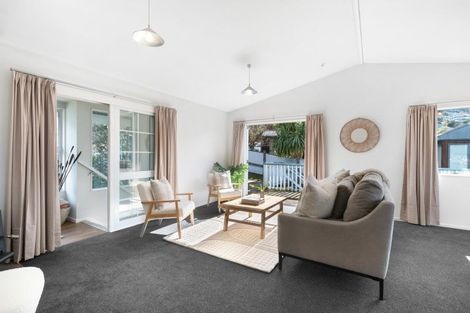 Photo of property in 9 Avalon Crescent, Fernhill, Queenstown, 9300