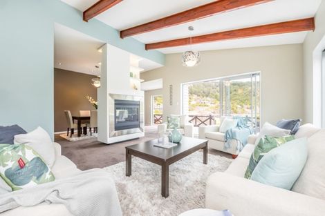 Photo of property in 23 Tapestry Grove, Silverstream, Upper Hutt, 5019