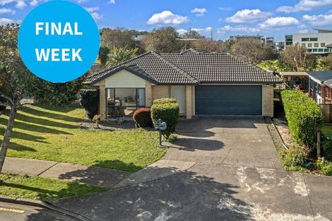 Photo of property in 20 Villino Place, Randwick Park, Auckland, 2105