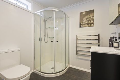 Photo of property in 1 Wigan Place, Hokowhitu, Palmerston North, 4410