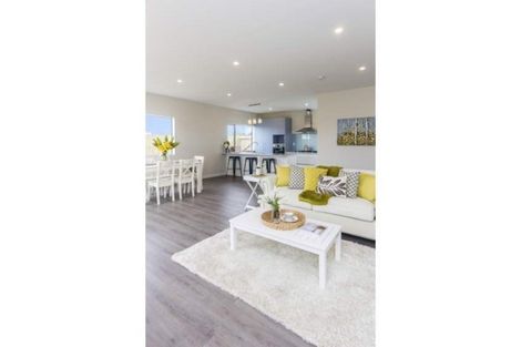 Photo of property in 11 Regis Park Drive, Pukekohe, 2120