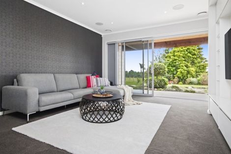 Photo of property in 96 Dyke Road, Karaka, Papakura, 2580