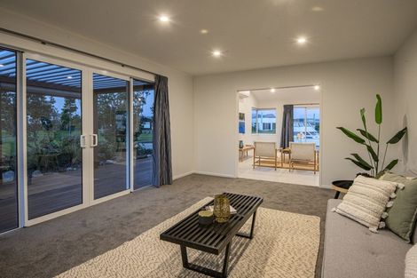 Photo of property in 17 Stace Hopper Drive, One Tree Point, 0118