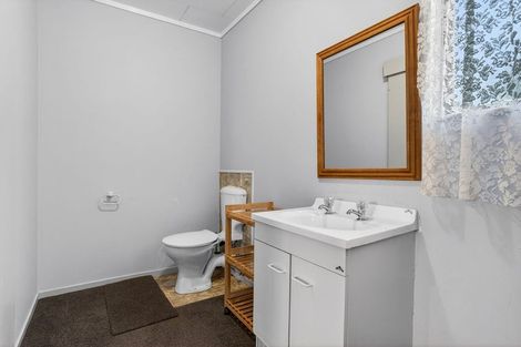 Photo of property in 37 Bruce Road, Glenfield, Auckland, 0629