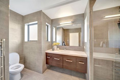 Photo of property in 41 Aberdeen Road, Castor Bay, Auckland, 0620