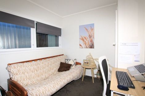 Photo of property in 78 Hillcrest Avenue, Hillcrest, Auckland, 0627