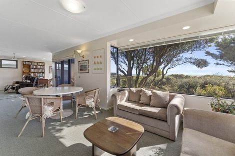 Photo of property in 5 Moana Street, Otaki Beach, Otaki, 5512