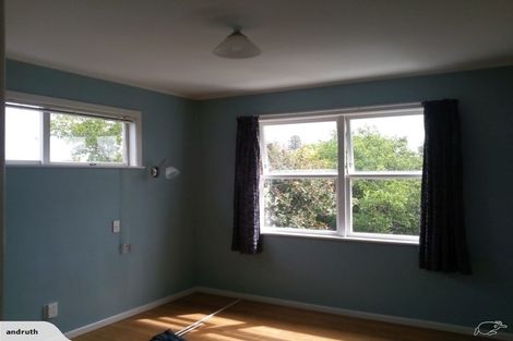 Photo of property in 24 Glen Road, Raumati South, Paraparaumu, 5032