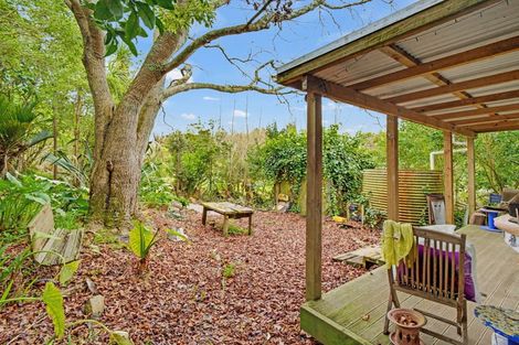 Photo of property in 1913 Paparoa Valley Road, Paparoa, 0571