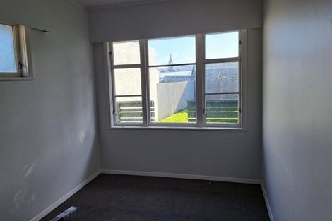 Photo of property in 303a Waiwhetu Road, Fairfield, Lower Hutt, 5011