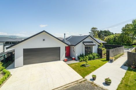 Photo of property in 7 Butler Place, Fitzherbert, Palmerston North, 4410