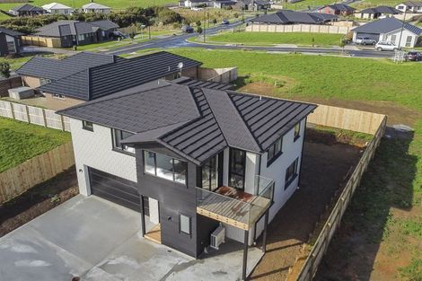 Photo of property in 3 Okohaka Avenue, Glenbrook, Waiuku, 2681