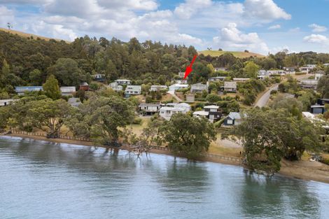 Photo of property in 6 Buckleton Road, Tawharanui Peninsula, Matakana, 0986