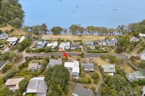 Photo of property in 6 Buckleton Road, Tawharanui Peninsula, Matakana, 0986