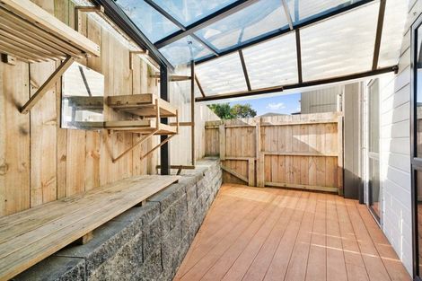 Photo of property in 24a Grande Vue Road, Papatoetoe, Auckland, 2025
